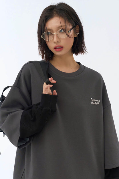 ユニセックスネックラウンドトップ