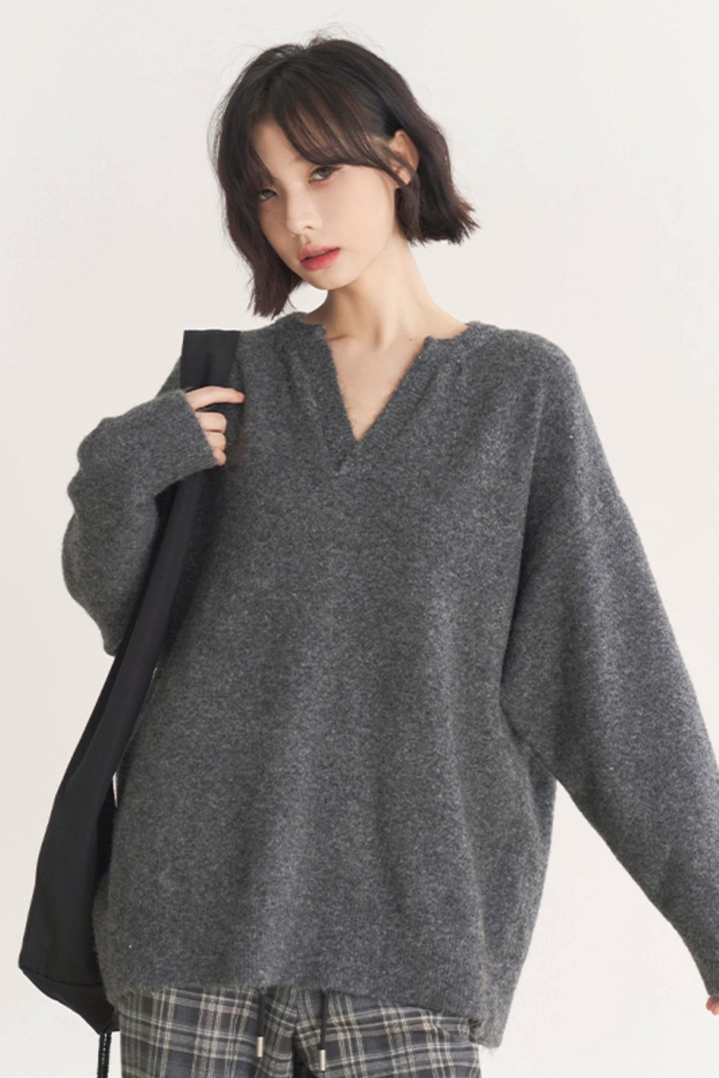 V-Ausschnitt Museum Pullover Damen Gravity Knit Loose