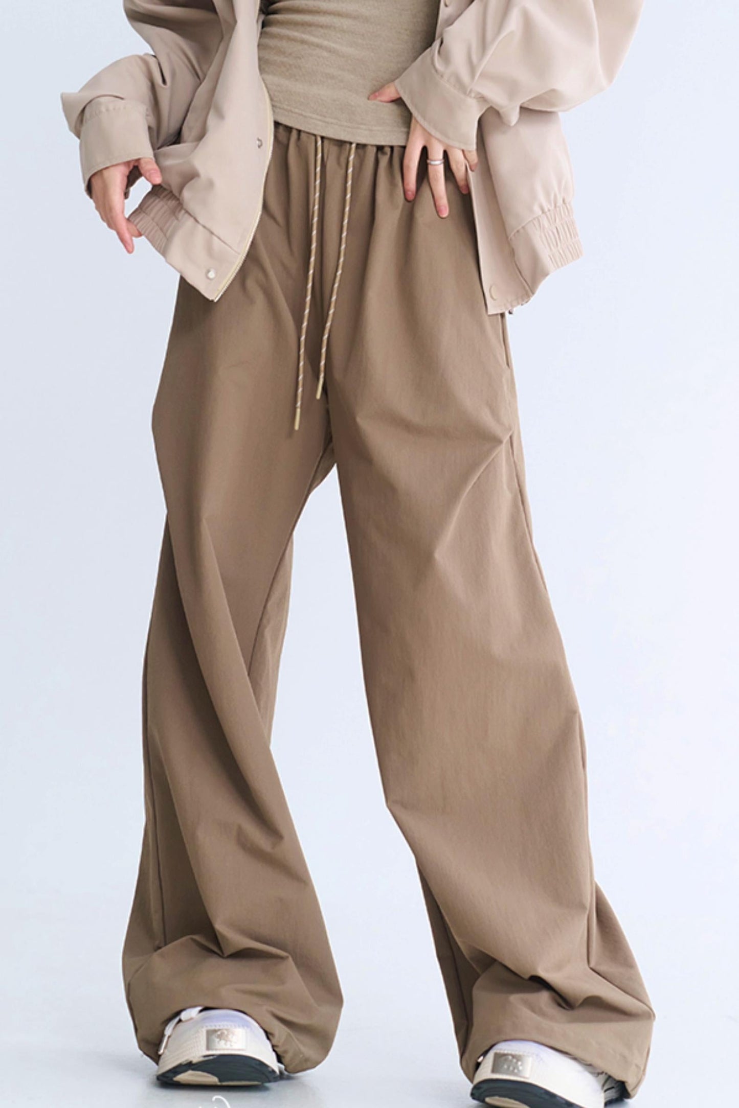ミニマリストなワイドレッグカジュアルパンツ