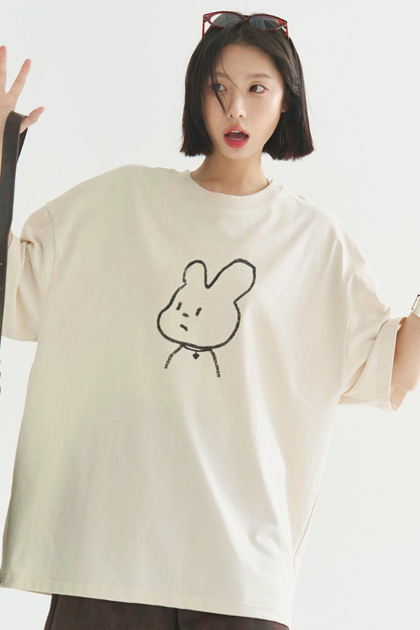 インクミニマリストTシャツスケッチ