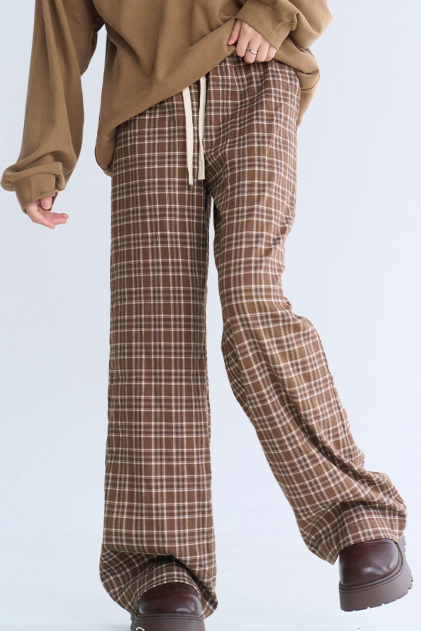 チェックのゆったりパンツ