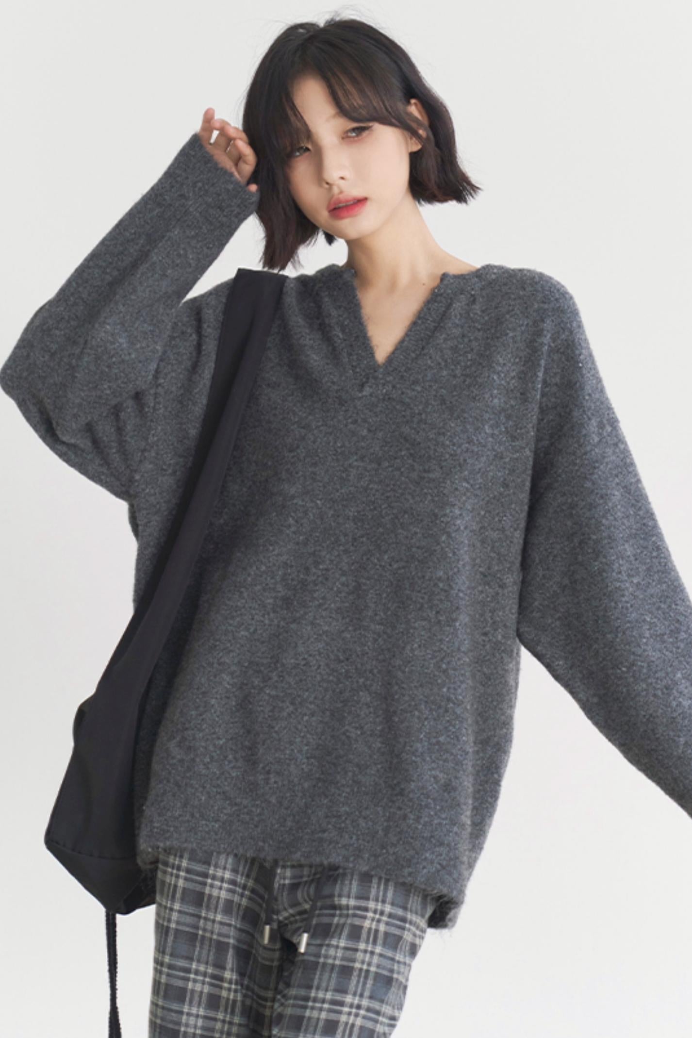 V-Ausschnitt Museum Pullover Damen Gravity Knit Loose