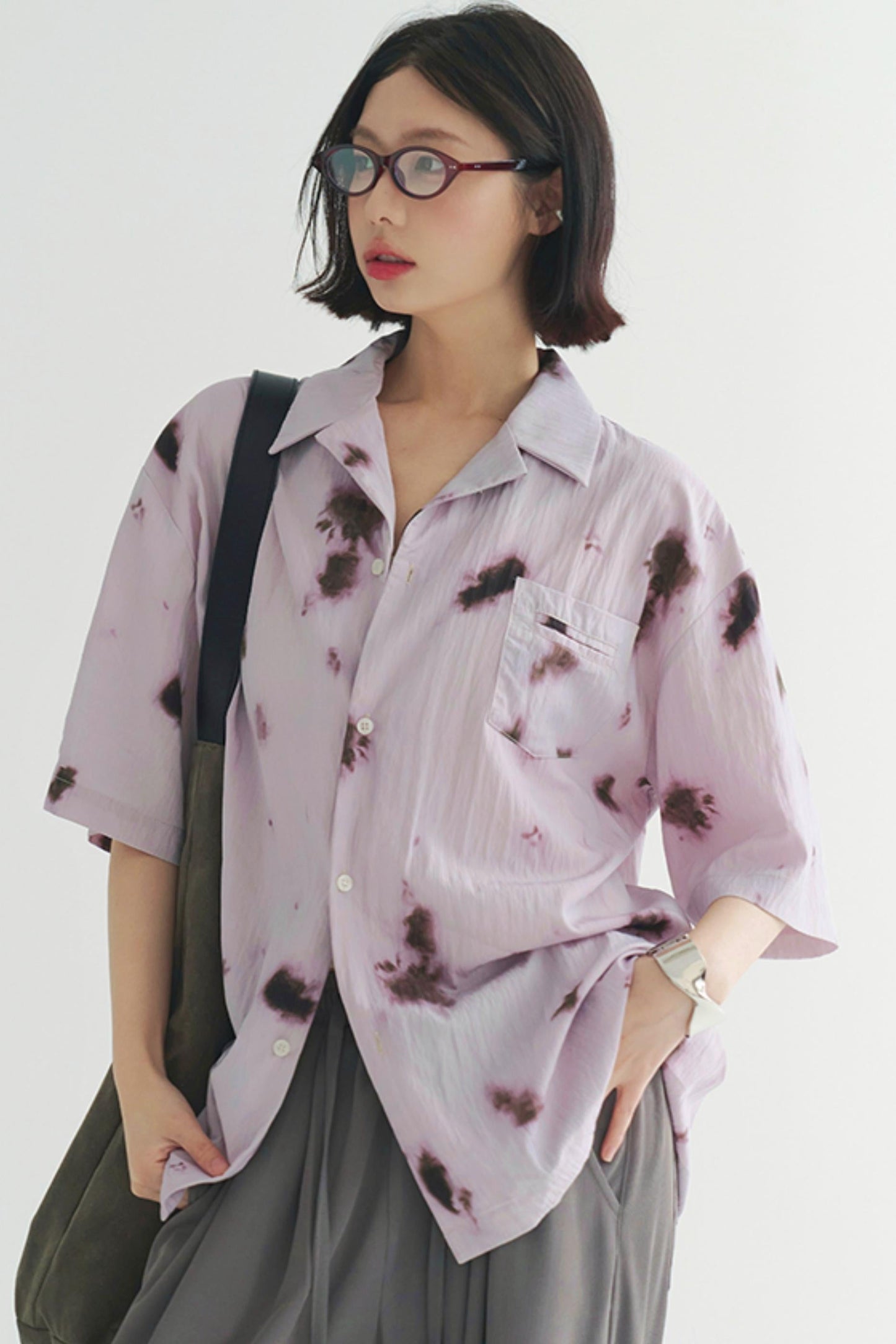 プリーツ風のソフトモーショントップス