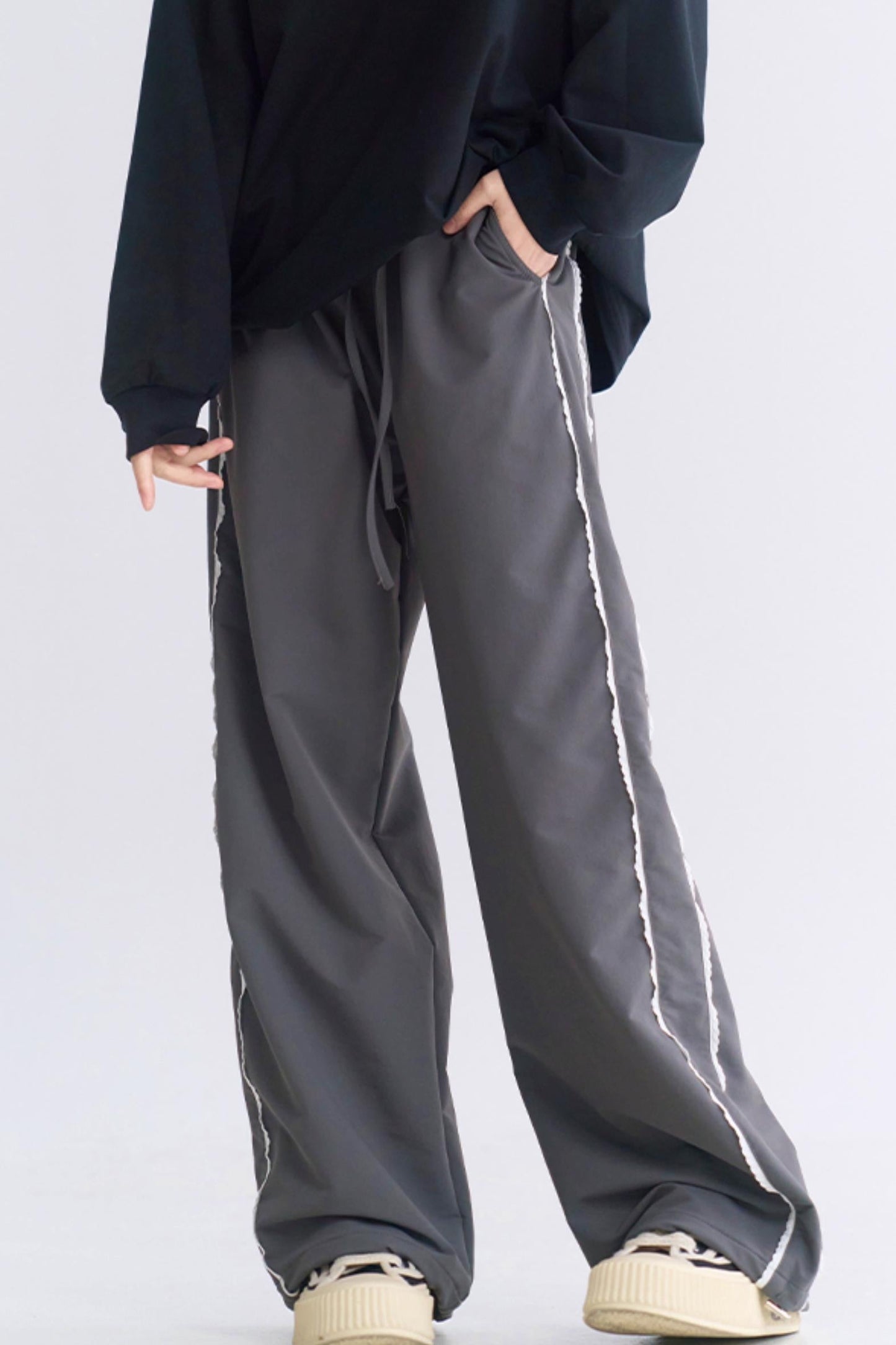 スポーティなレースのカジュアルスタイルパンツ