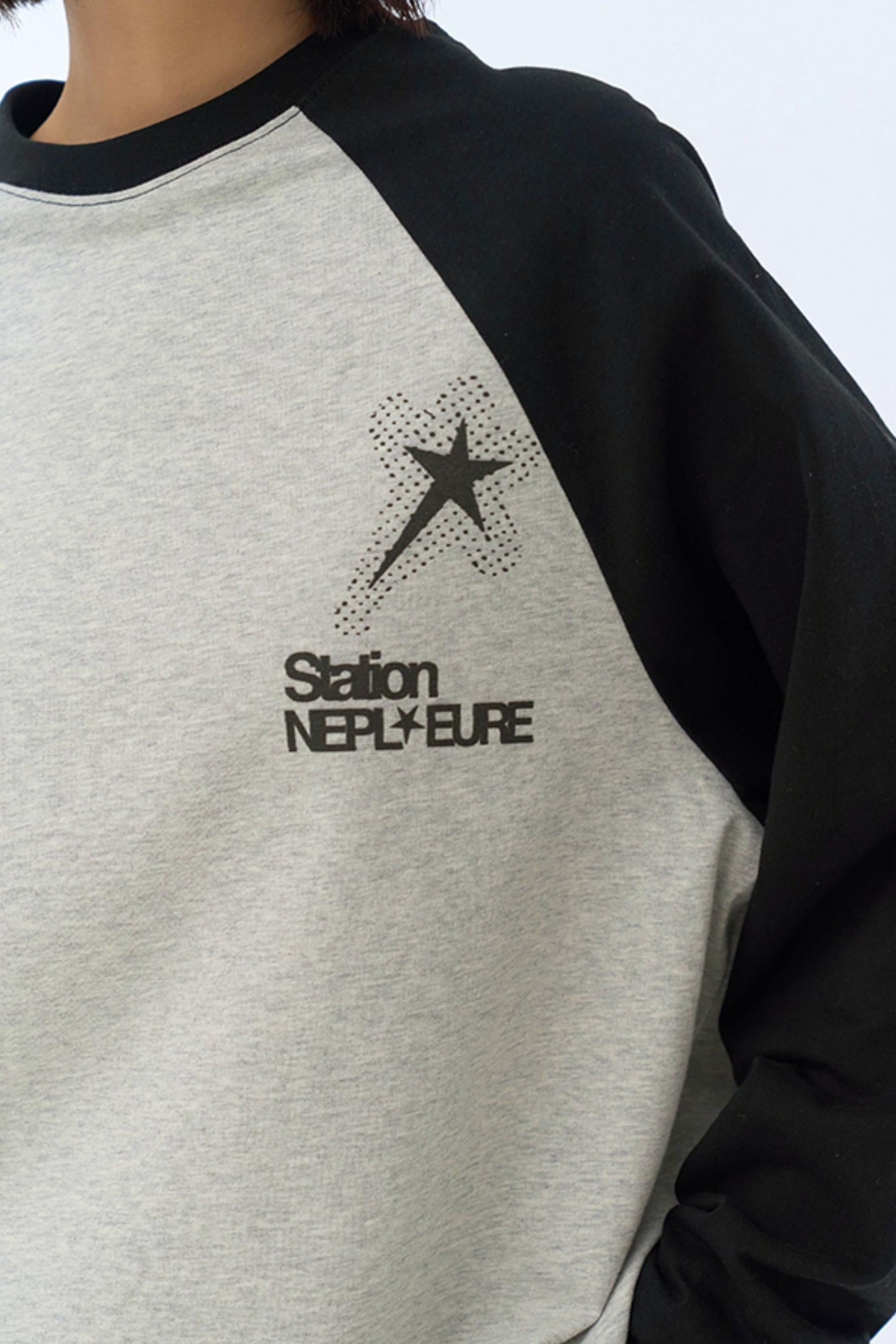 フィットコリジョン ロングスリーブ ルーズTシャツ プリント