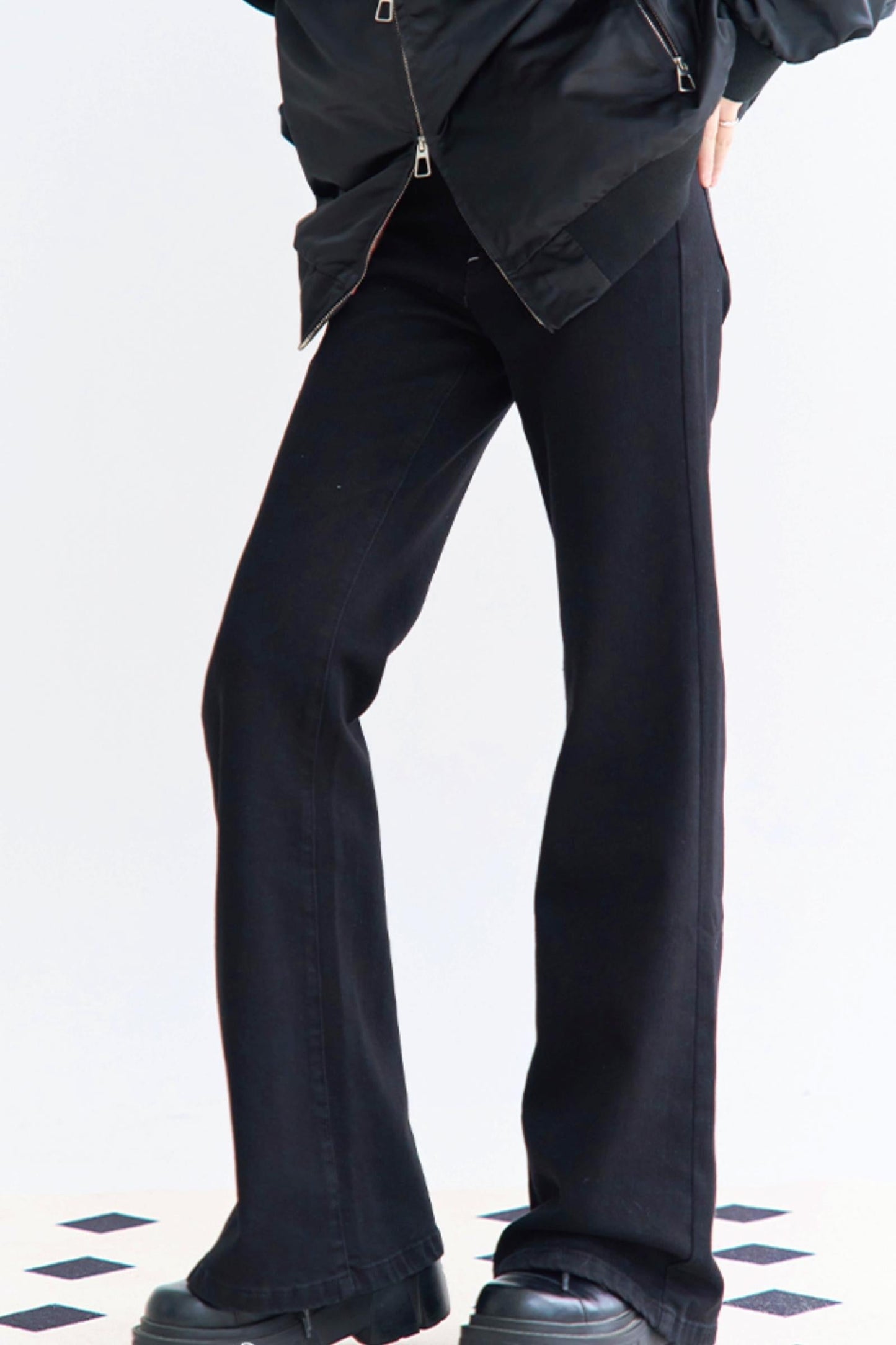 Schmale Micro-Flare-Jeans