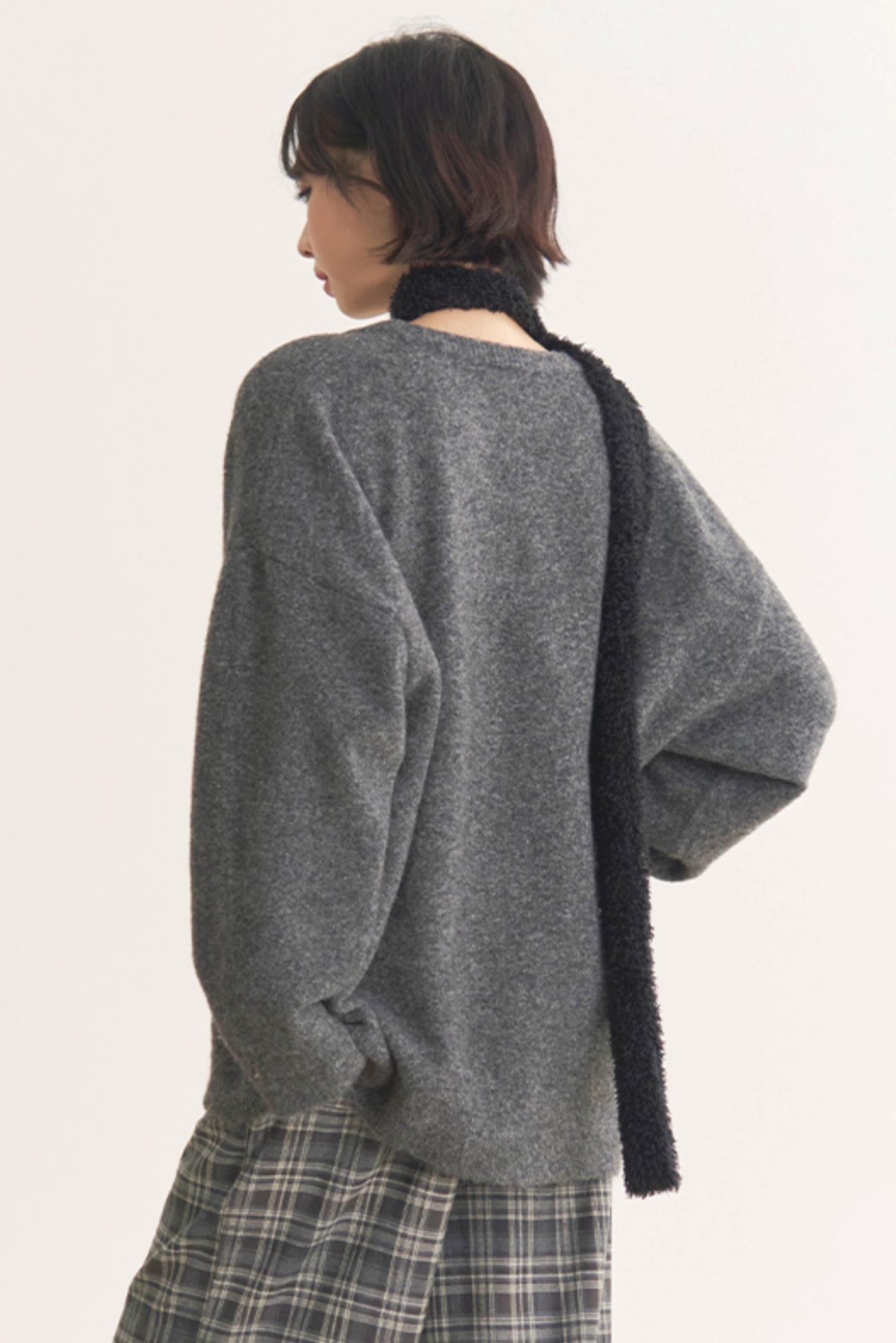 V-Ausschnitt Museum Pullover Damen Gravity Knit Loose
