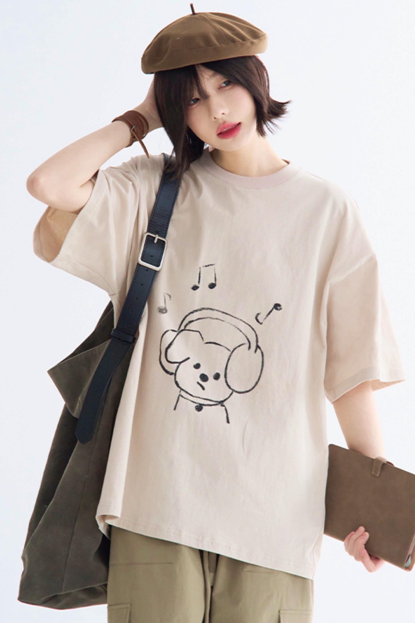 ルーズフィットグラフィックTシャツ パピー