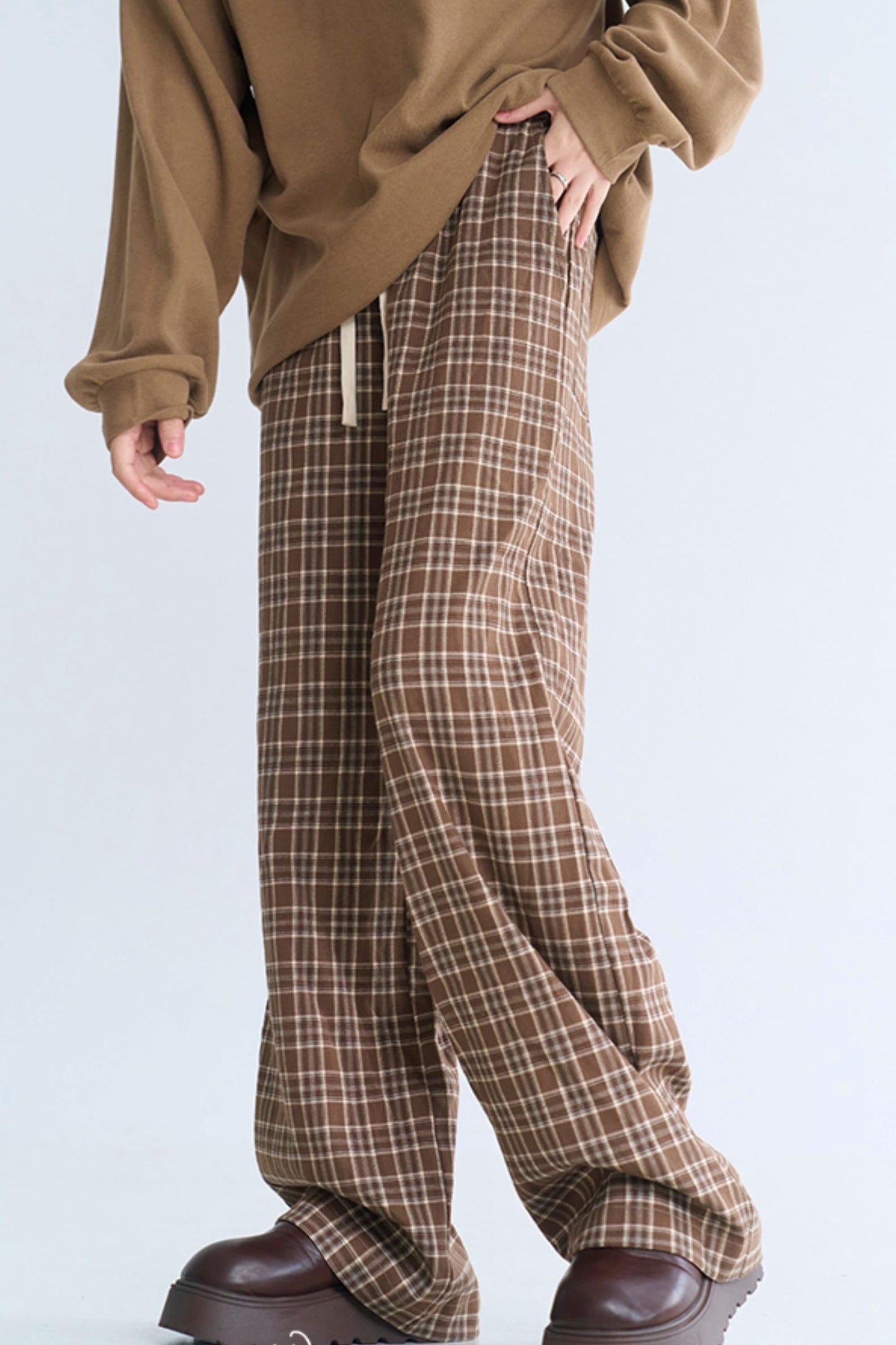 チェックのゆったりパンツ