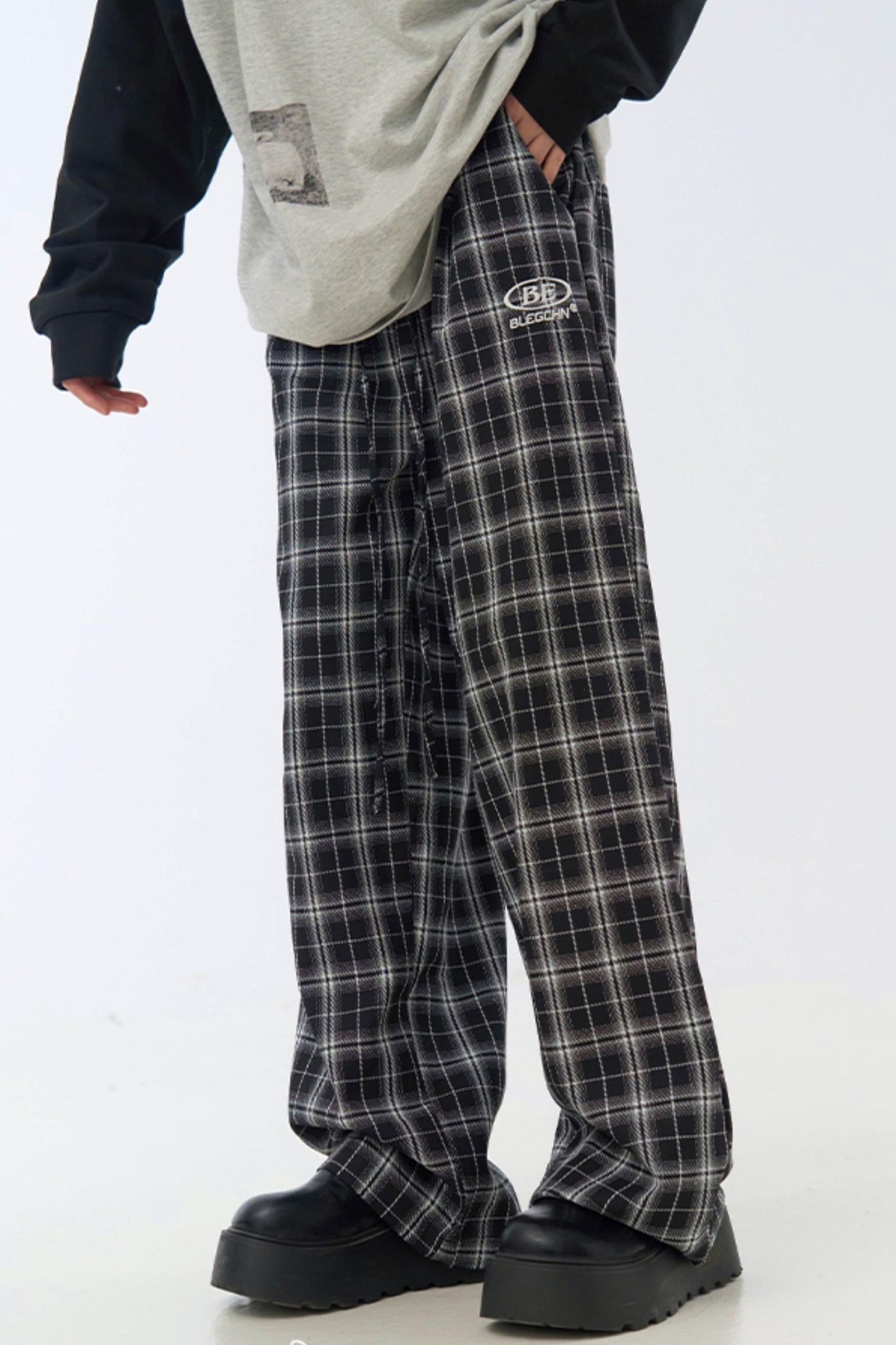 チェック柄ワイドレッグカジュアルパンツ