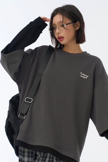 ユニセックスネックラウンドトップ