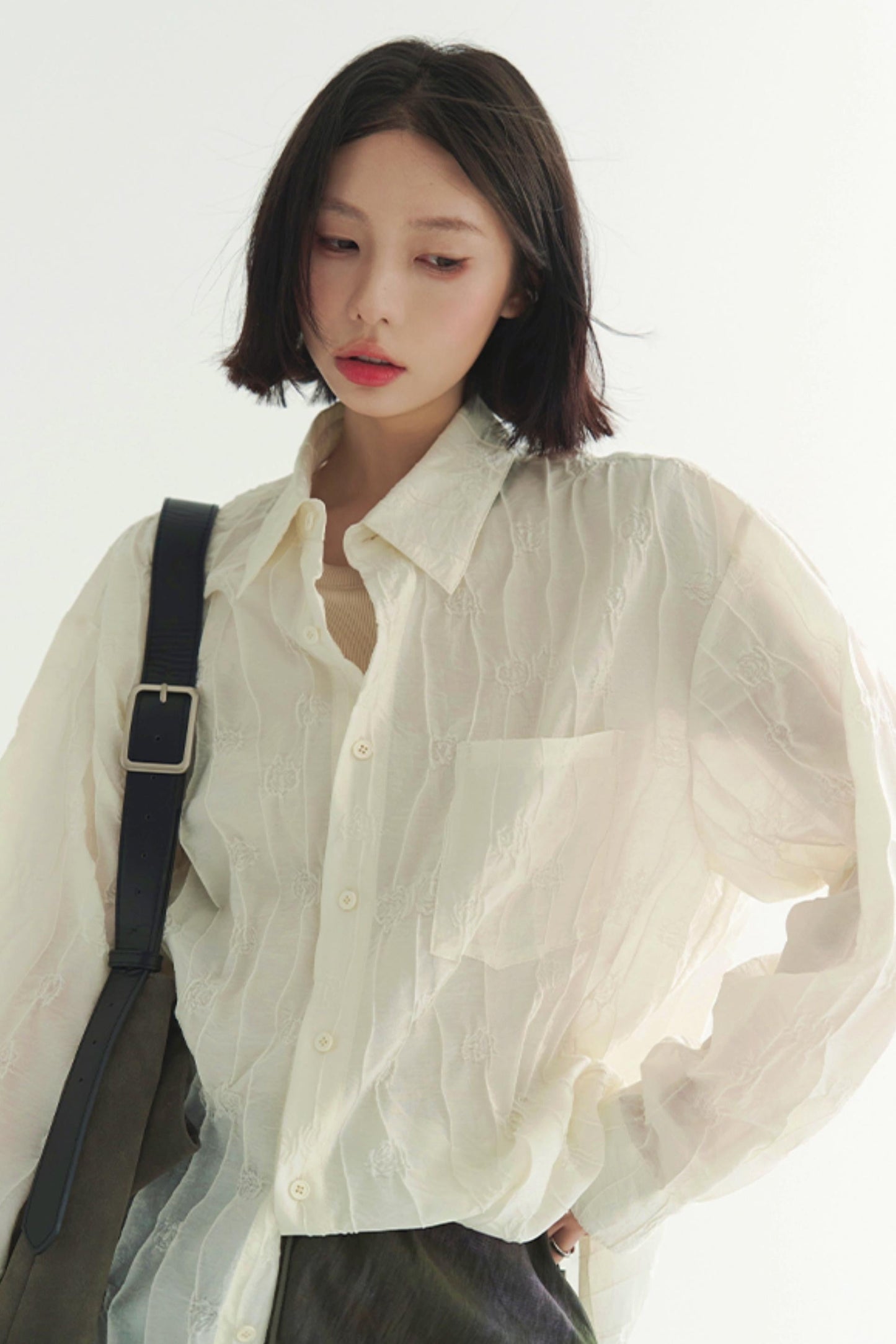 トップス 軽量 無地 長袖