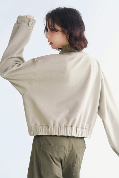 Pullover-Oberteil mit Kragen im Lagenlook