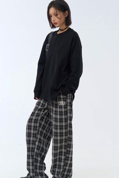 ミニマルなハーフボタンTシャツ