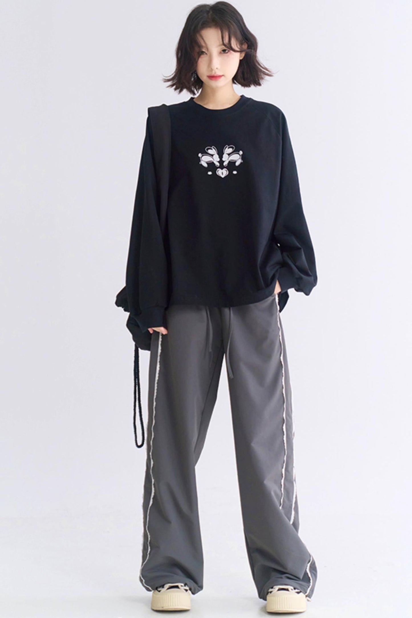 レーススタイルのスポーティカジュアルパンツ