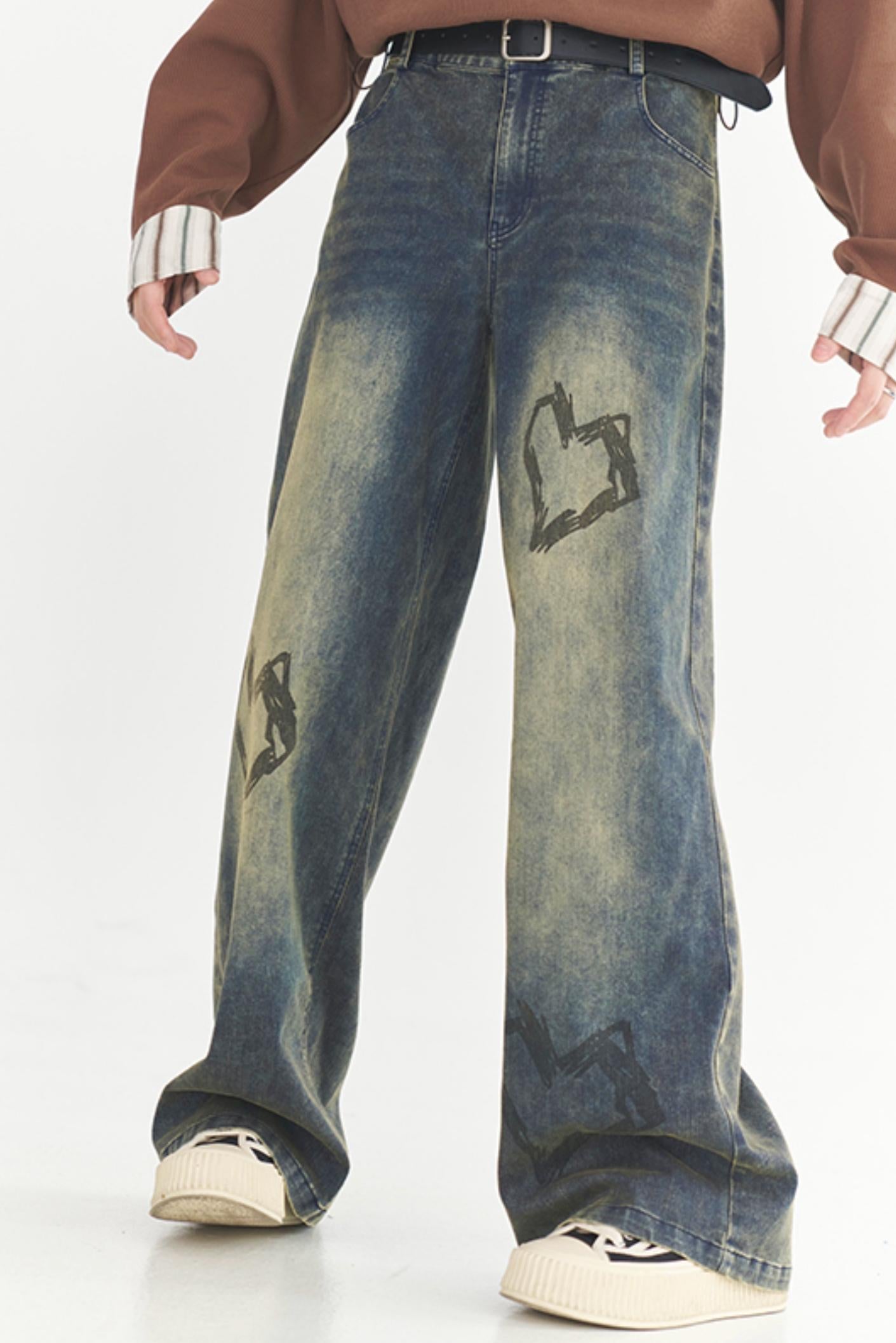 Street-Jeans im Herz-Print-Stil