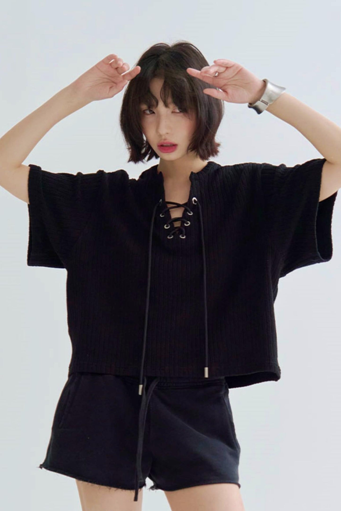 ルーズフィットTシャツ Vネックニット