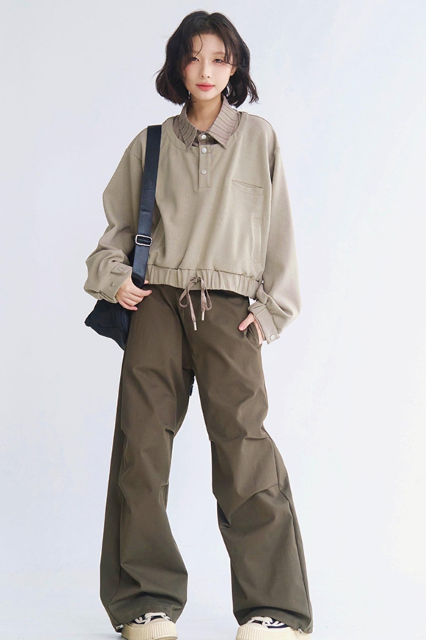 Pullover-Oberteil mit Kragen im Lagenlook