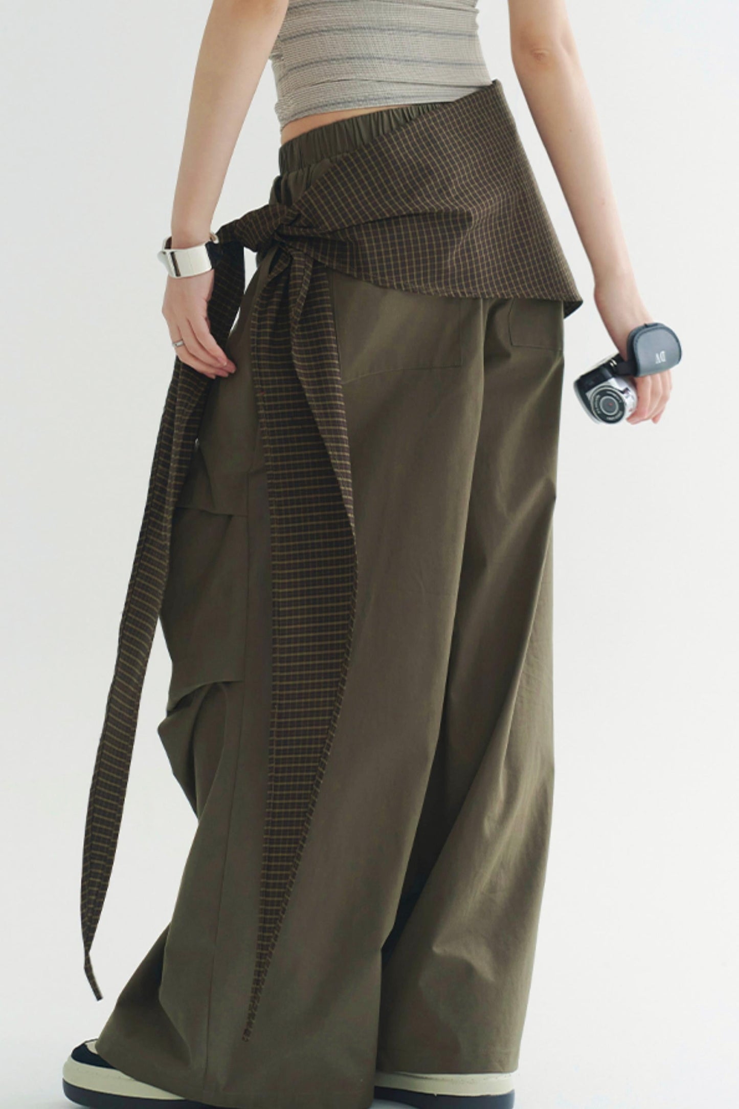 エレガントなパンツ トラウザー ワイドプリーツ