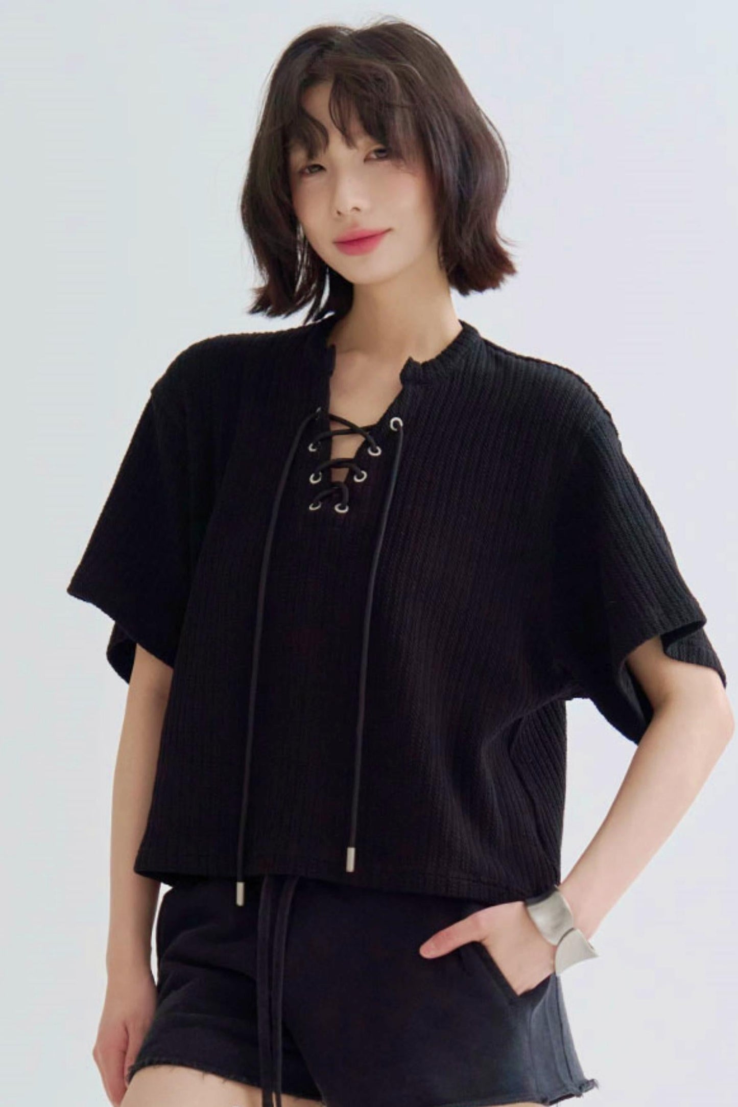 ルーズフィットTシャツ Vネックニット