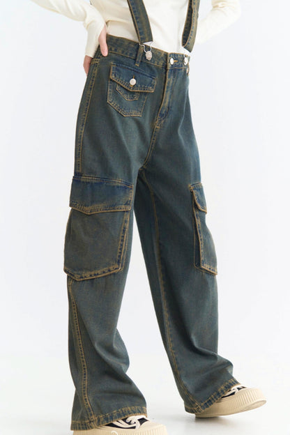 Jeans mit weitem Bein und Taschen