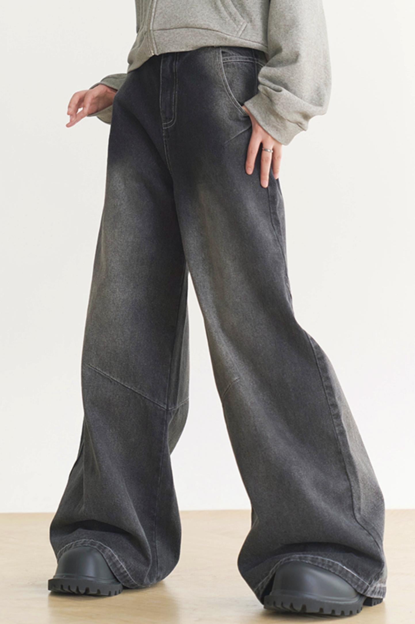 Wide Gravity of Jeans Leg Museum Retro