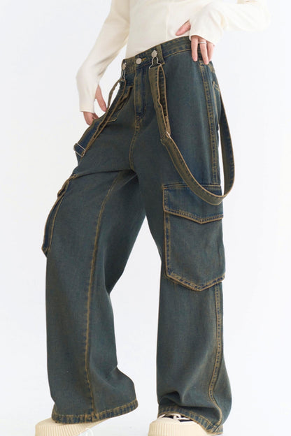 Jeans mit weitem Bein und Taschen