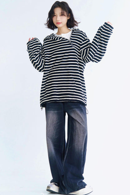 フード付きパンツセーターのセットアップ