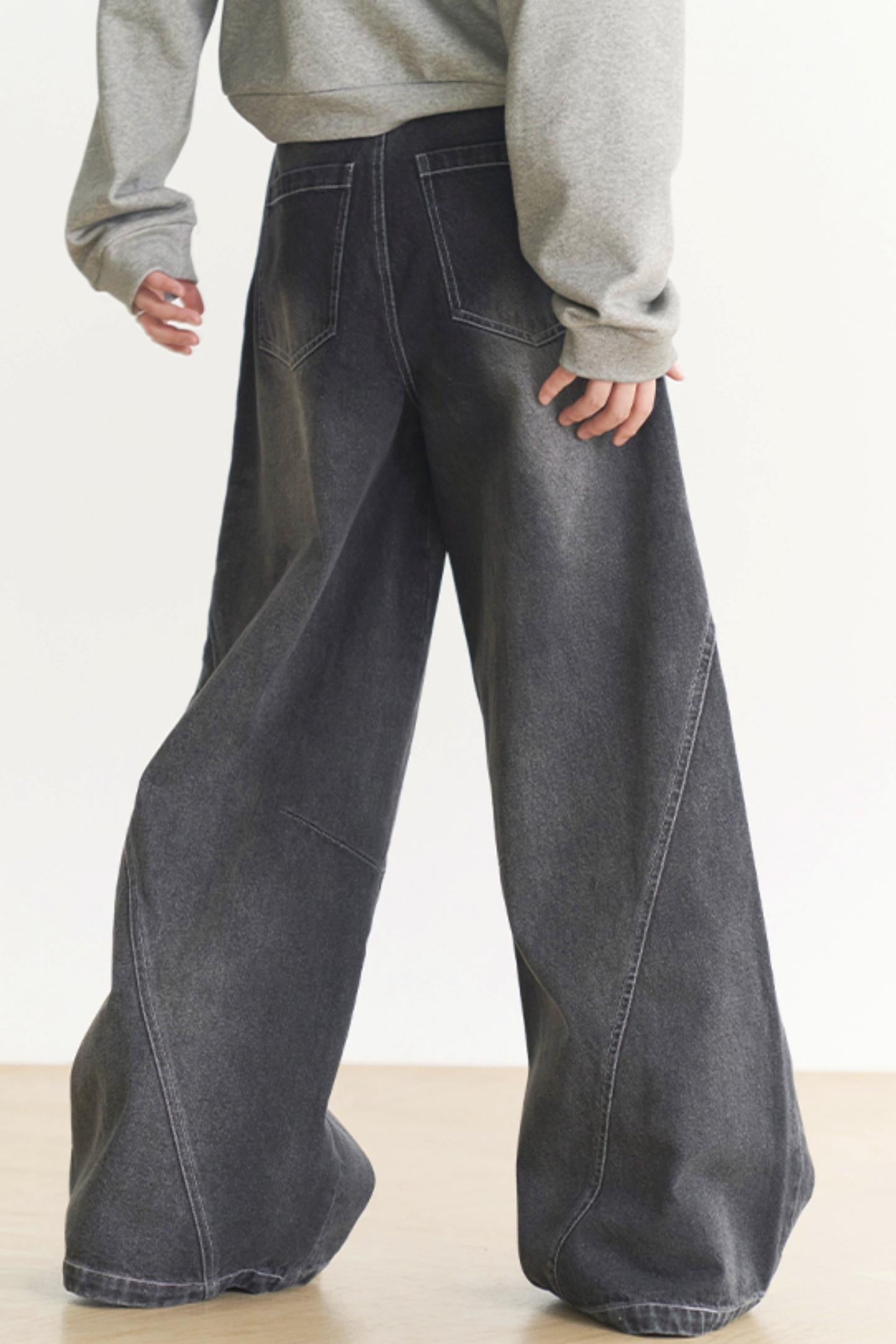 Wide Gravity of Jeans Leg Museum Retro