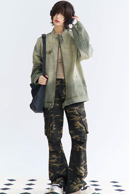 迷彩柄のリラックスパンツ