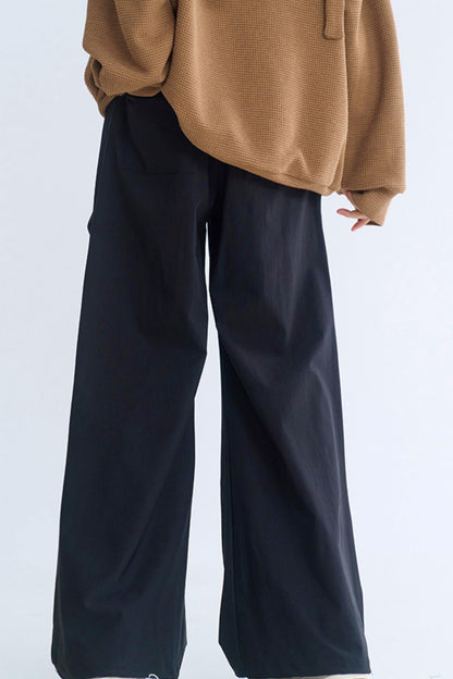 ミニマリストなワイドレッグカジュアルパンツ