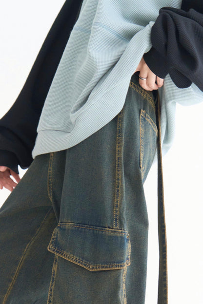 Jeans mit weitem Bein und Taschen