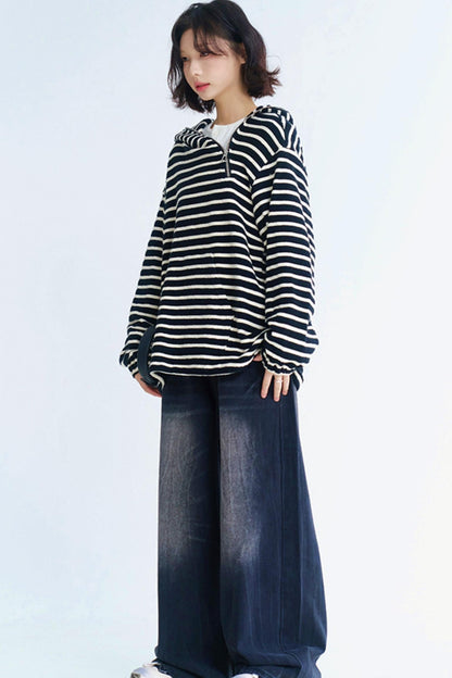 フード付きパンツセーターのセットアップ