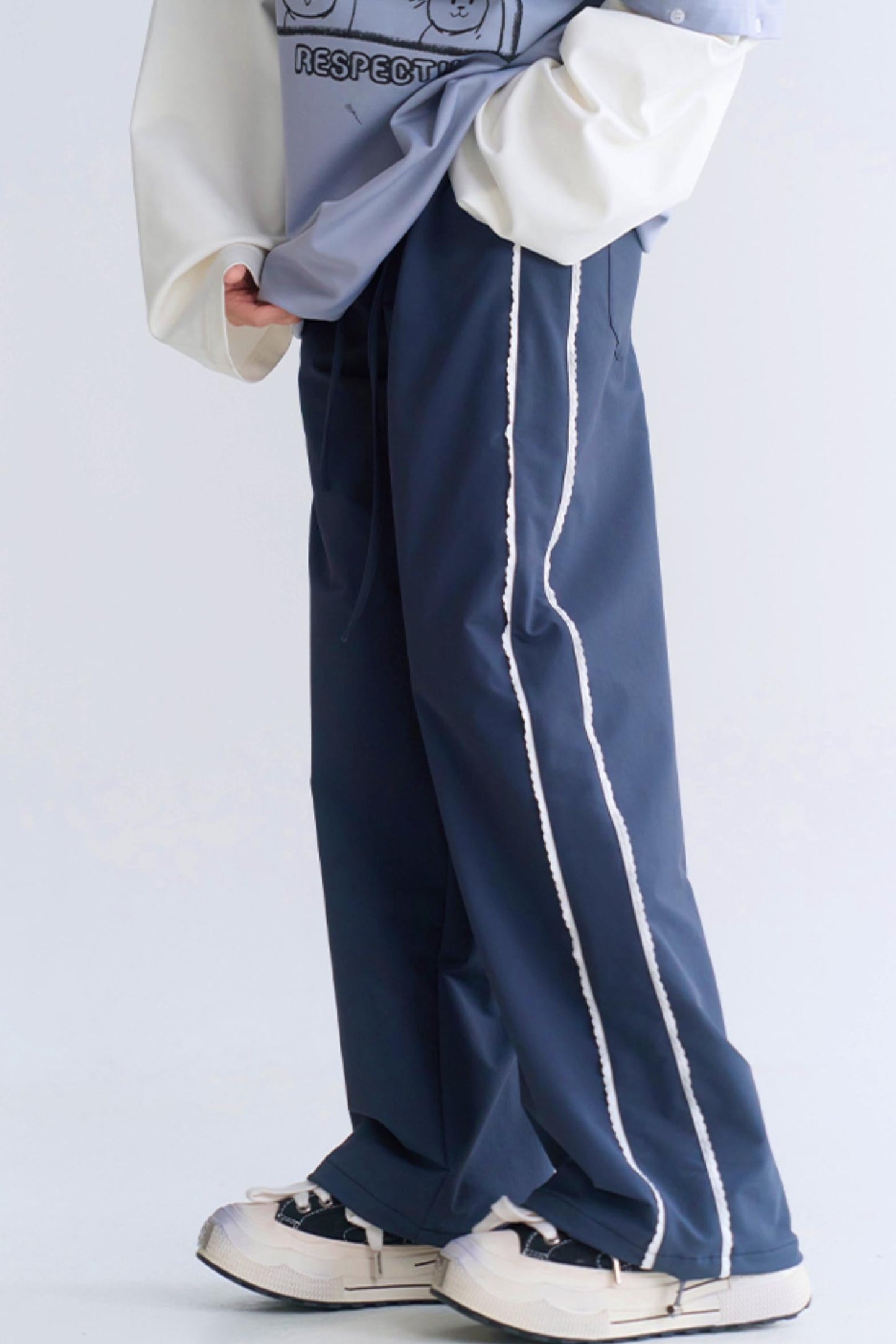 スポーティなレースのカジュアルスタイルパンツ