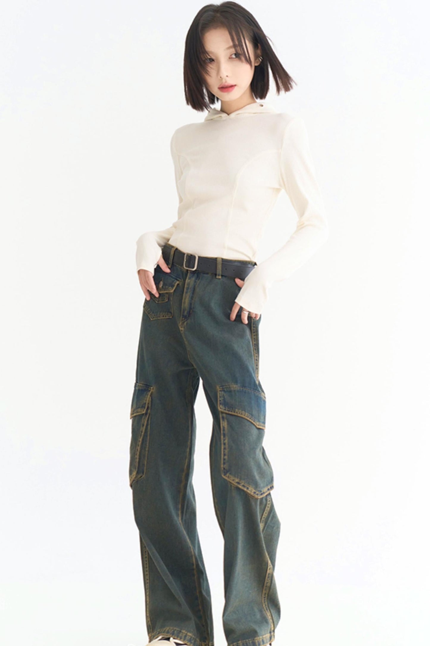 Jeans mit weitem Bein und Taschen