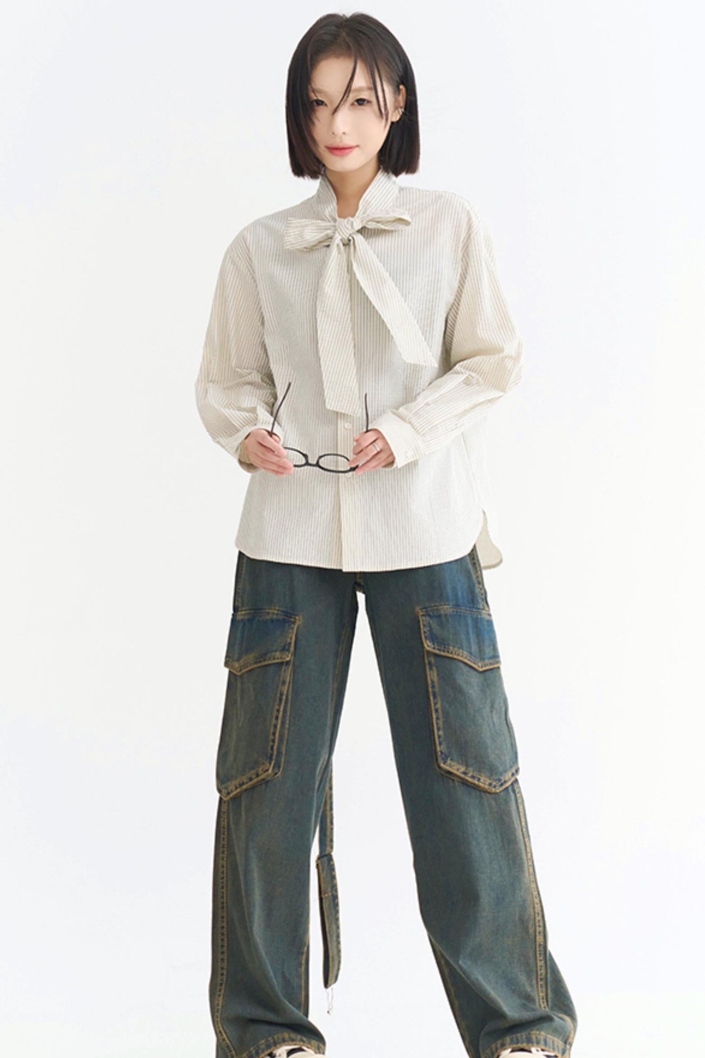 リラックスしたタイディテールシャツフィット