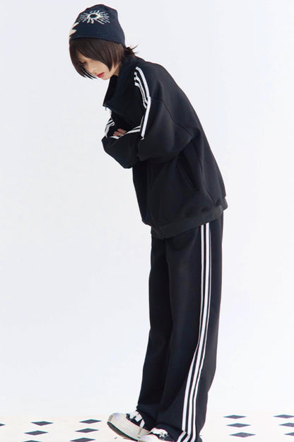 ミュージアムスタイルパンツとセットアップジップジャケット