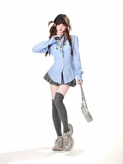 レースアップディテールのクロスチェーンプリントシャツ（ホワイト/ブルー）