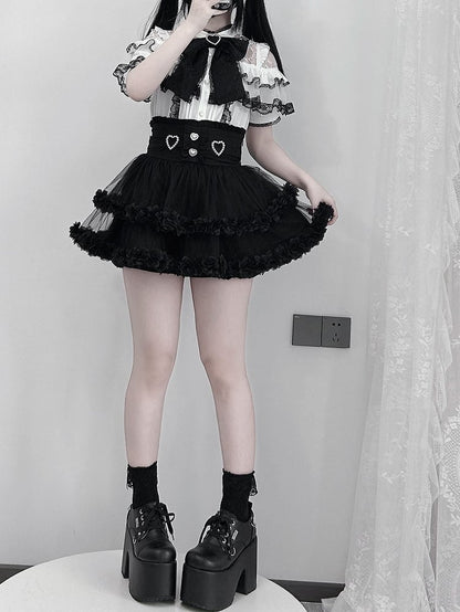 Ärmelbluse, Illusionsausschnitt, weißer kurzer Kontrast, schwarze Spitze mit Jirai Kei-Besatz