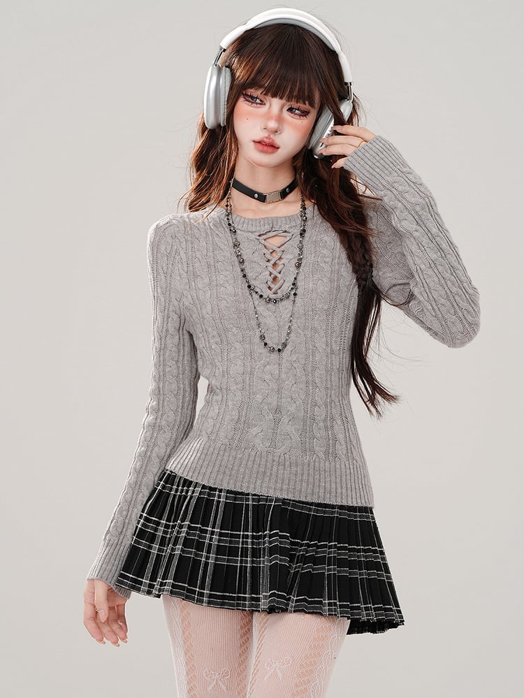 Grauer Slim-Fit-Pullover mit Rundhalsausschnitt und Cut-Out-Detail