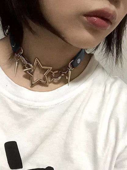 Spike PU Choker with Star Pendant - Kiwi Store