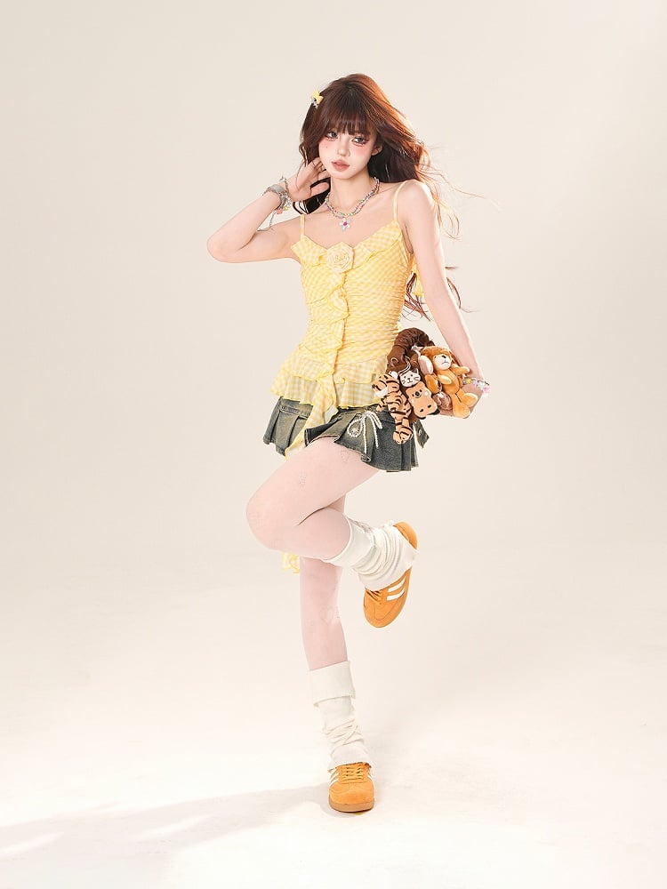 カスケードフリルアクセント、ティアードヘムシフォンキャミソールトップ、イエローVネック