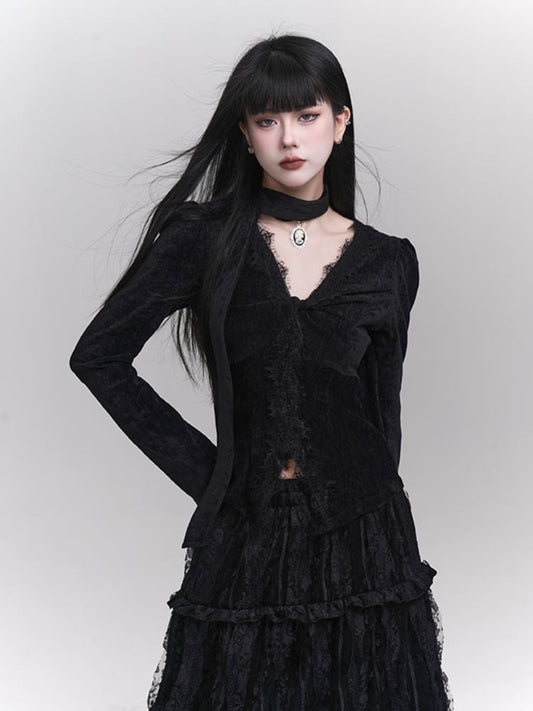 Gothic Black Lace V-Neck Slim-fitting Top