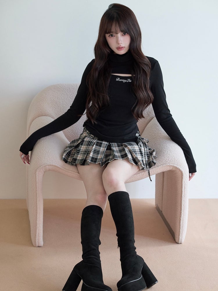 Neck Black Chest High Top Design with Jirai Knit Kei Cutout