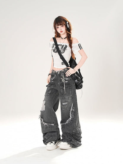 Slim-fitting Red/Black Off-the-shoulder Number Print Neckline