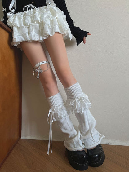 / Lace Accents Ribbon White Ribbed Leg Ruffled Warmers with Black