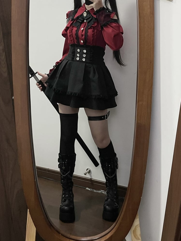 ダークレッドのハート型ボタン留めジライケイトップス（蝶ネクタイ付き）