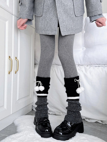 Jambières Noires Amples en Tricot Gris avec Pompons
