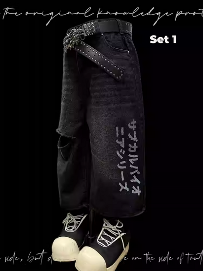 Vintage Applikationen Distressed Holes Straight-Leg Jeans Schwarzes Kreuz