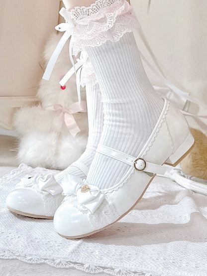 White Elegant Lolita Mary Janes - Low-heel Design with Heart-Adorned Bow & Vintage Circle Clasp